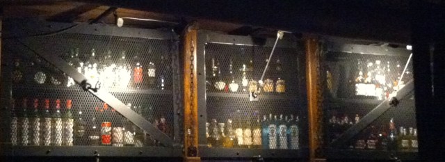 les caissons pour les réserves de bouteilles !