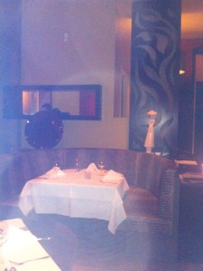 Les tables en alcôve...