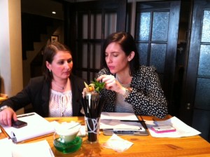 Ali et moi en pleine dégustation et notation...