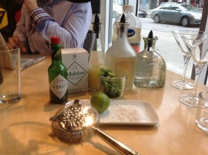 Tout est prêt pour confectionner la Margarita Chica ! Shake, Shake, Shake ...