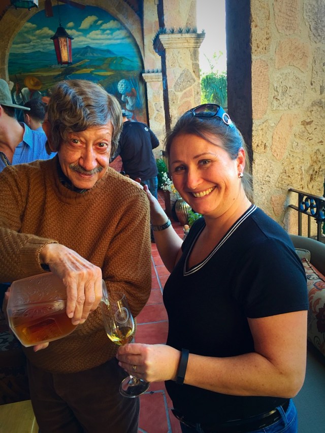 Francisco Alcaraz et moi .... il me sert une Tequila dont la bouteille coûte juste 7500$ ... 